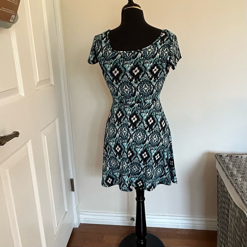 Jolie cap sleeve paisley skaterdress, size S